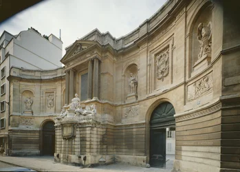 Der Fontaine des Quatre Saisons, Rue de Grenelle, gebaut 1739-46